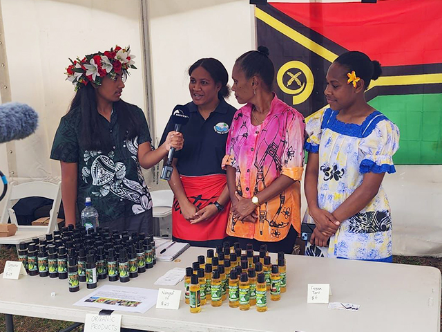 Vanuatu Women (1)
